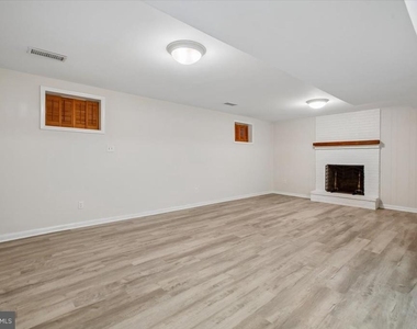 6717 Weaver Avenue - Photo Thumbnail 44