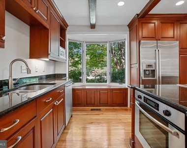 6717 Weaver Avenue - Photo Thumbnail 14