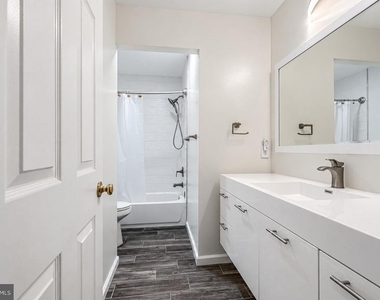 1805 Vance Place - Photo Thumbnail 16