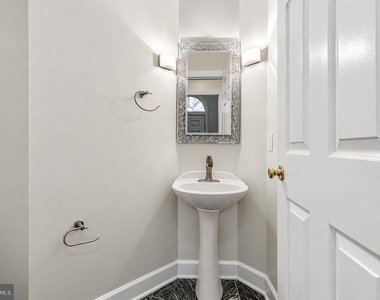 1805 Vance Place - Photo Thumbnail 10