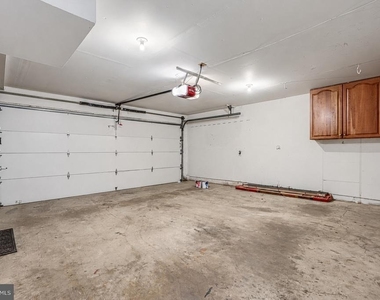 1805 Vance Place - Photo Thumbnail 26