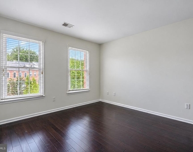 1805 Vance Place - Photo Thumbnail 15