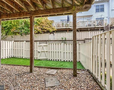 1805 Vance Place - Photo Thumbnail 27