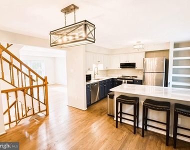 8637 Spring Creek Court - Photo Thumbnail 2