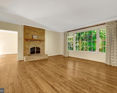 10898 Featherfield Court - Photo Thumbnail 10