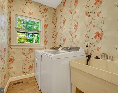 10898 Featherfield Court - Photo Thumbnail 23
