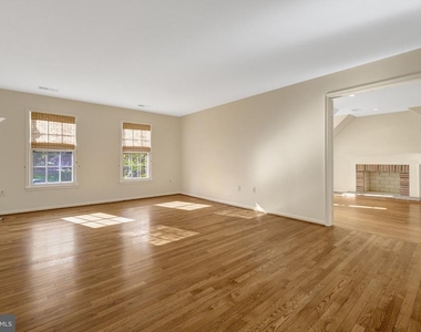 10898 Featherfield Court - Photo Thumbnail 25