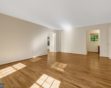 10898 Featherfield Court - Photo Thumbnail 26