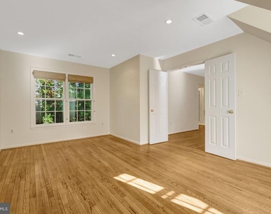 10898 Featherfield Court - Photo Thumbnail 28