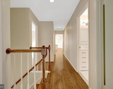 10898 Featherfield Court - Photo Thumbnail 24