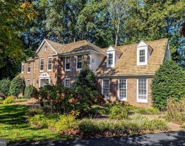 10898 Featherfield Court - Photo Thumbnail 2