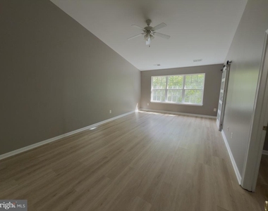 5248 Mulberry Run Court - Photo Thumbnail 12