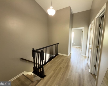 5248 Mulberry Run Court - Photo Thumbnail 10