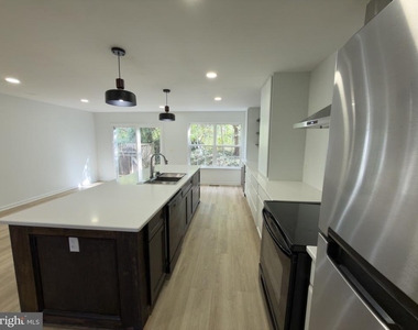 5248 Mulberry Run Court - Photo Thumbnail 4