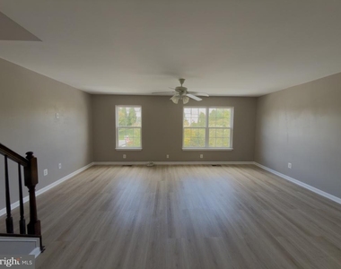 5248 Mulberry Run Court - Photo Thumbnail 6