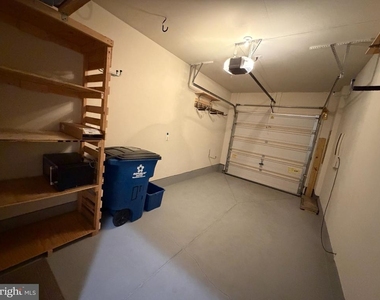 109 Quinton Oaks Circle - Photo Thumbnail 27