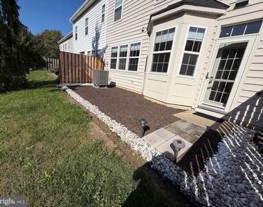 109 Quinton Oaks Circle - Photo Thumbnail 26