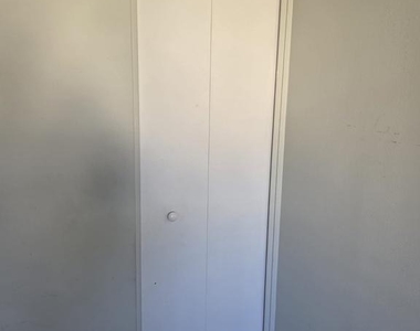 11126 Snug Haven Lane - Photo Thumbnail 7