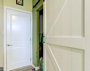 1309 Trestle Drive - Photo Thumbnail 3