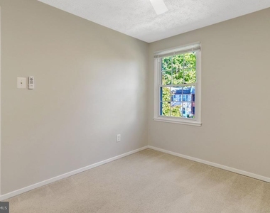 321 Gundry - Photo Thumbnail 28