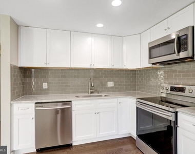 321 Gundry - Photo Thumbnail 5