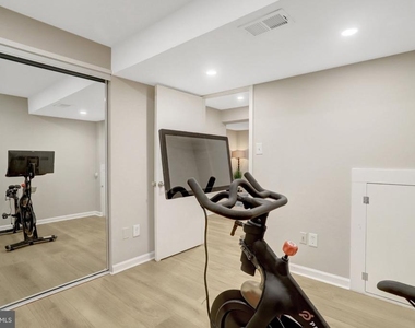 321 Gundry - Photo Thumbnail 42