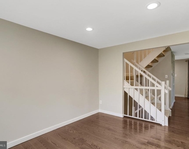 321 Gundry - Photo Thumbnail 10