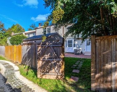 321 Gundry - Photo Thumbnail 54