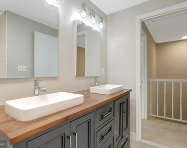 321 Gundry - Photo Thumbnail 34