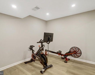 321 Gundry - Photo Thumbnail 43