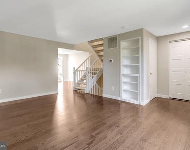 321 Gundry - Photo Thumbnail 14