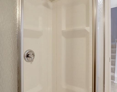321 Gundry - Photo Thumbnail 48