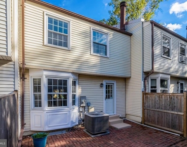 321 Gundry - Photo Thumbnail 52