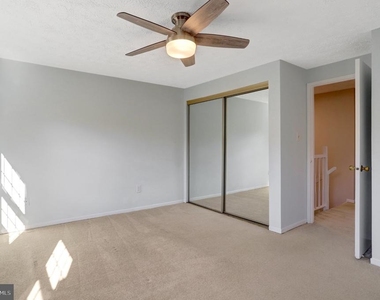321 Gundry - Photo Thumbnail 19