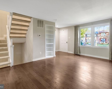 321 Gundry - Photo Thumbnail 11