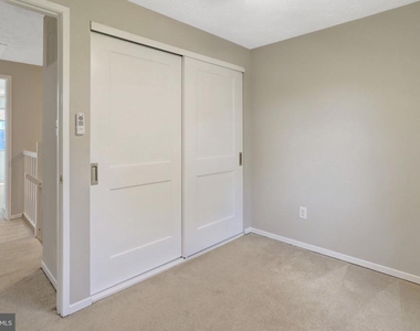 321 Gundry - Photo Thumbnail 32