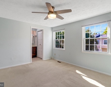 321 Gundry - Photo Thumbnail 17