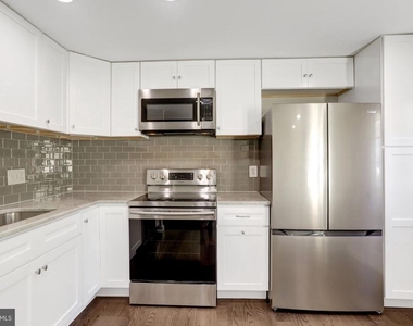 321 Gundry - Photo Thumbnail 2