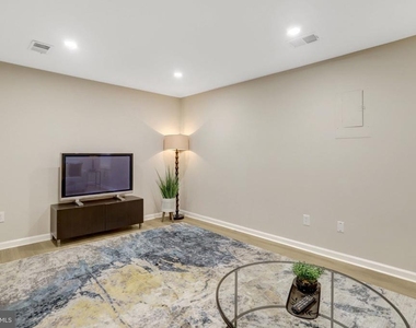 321 Gundry - Photo Thumbnail 41