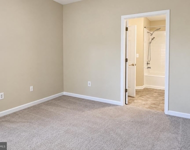 4561 Strutfield Lane - Photo Thumbnail 7