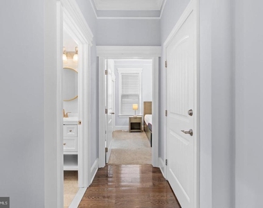 2116 N Culpeper Street - Photo Thumbnail 5
