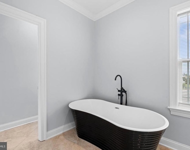 2116 N Culpeper Street - Photo Thumbnail 14