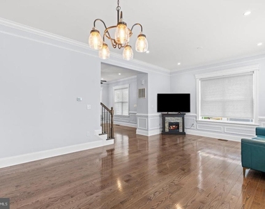 2116 N Culpeper Street - Photo Thumbnail 4
