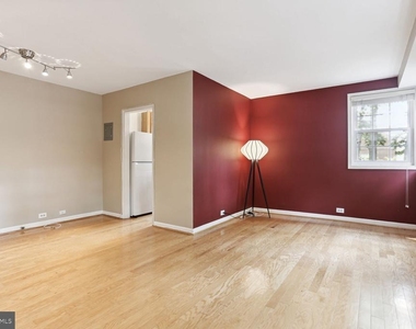 209 N Trenton Street - Photo Thumbnail 2