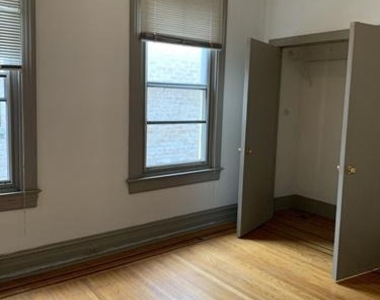 267 E Market Street - Photo Thumbnail 7