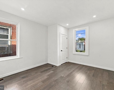 531 S 55th Street - Photo Thumbnail 10