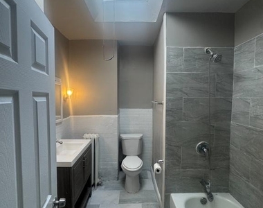 5577 Blakemore Street - Photo Thumbnail 14