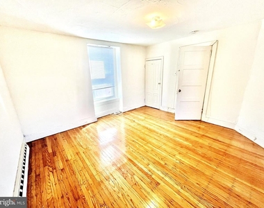 1905 Spring Garden Street - Photo Thumbnail 11