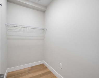 609 E Locust Avenue - Photo Thumbnail 22