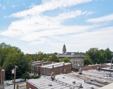 609 E Locust Avenue - Photo Thumbnail 63